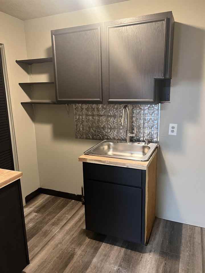 43 E Main St #E - Photo 2 of 8