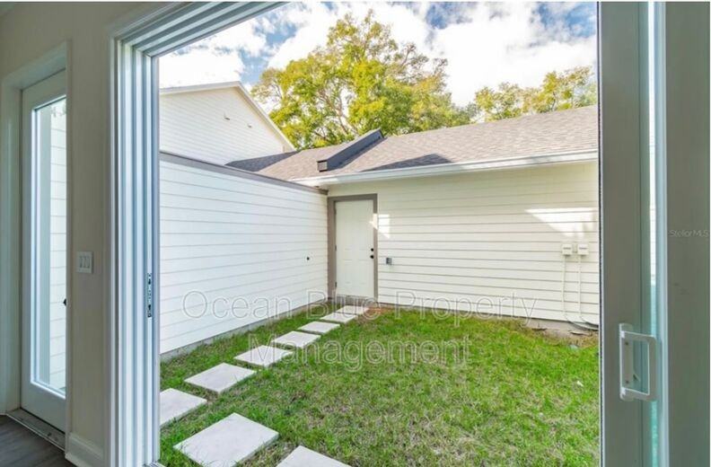 4142 N Nebraska Ave - Photo 3 of 26