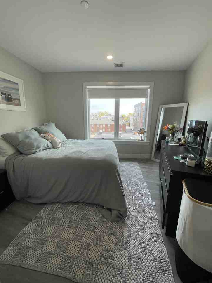 203 Old Colony Ave #401 - Photo 4 of 6