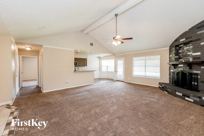 613 Grant St - Photo 2 of 16