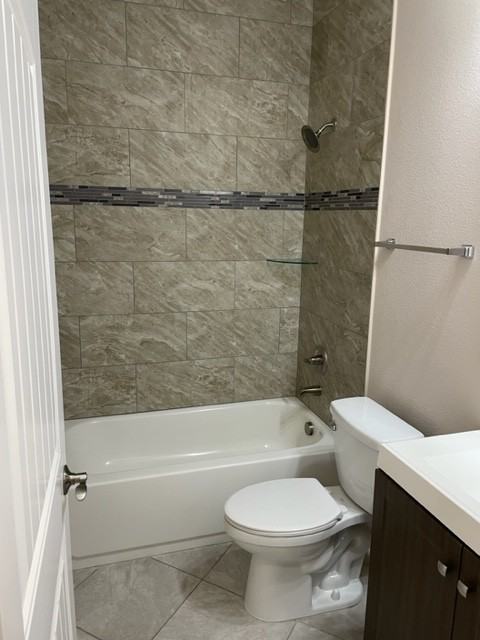 11 Louvet Ln #A - Photo 3 of 5