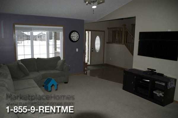 23810 Leo St NE - Photo 3 of 9