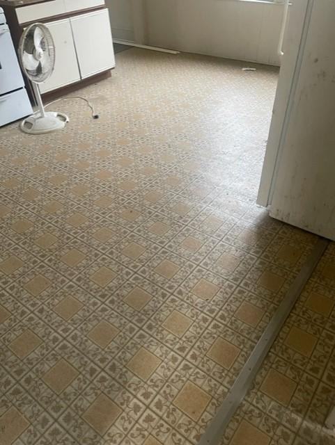 1801 Whitesboro St - Photo 3 of 5