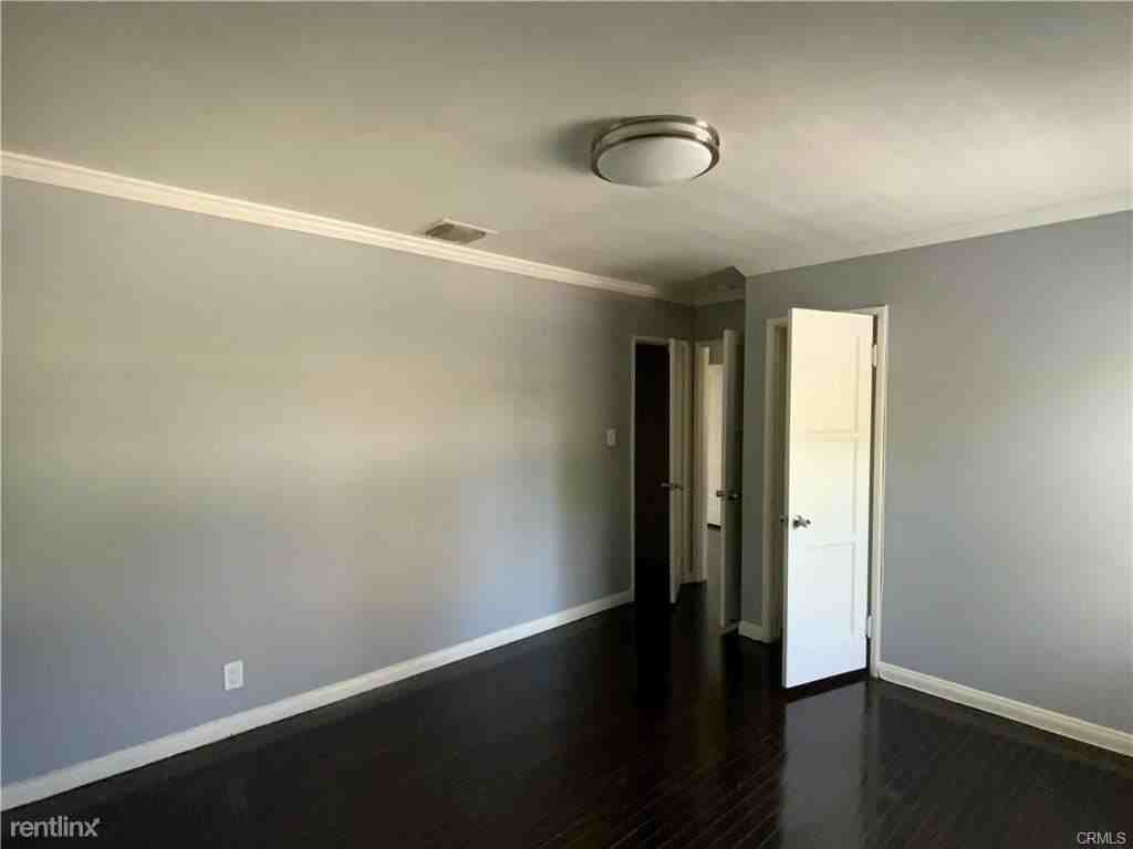 4037 Perlita Ave #D - Photo 3 of 10