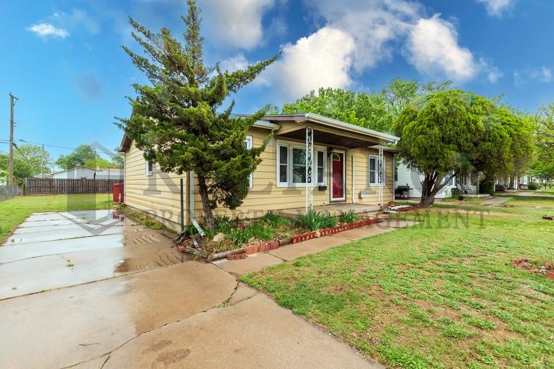 2328 W Crawford St - Photo 2 of 20