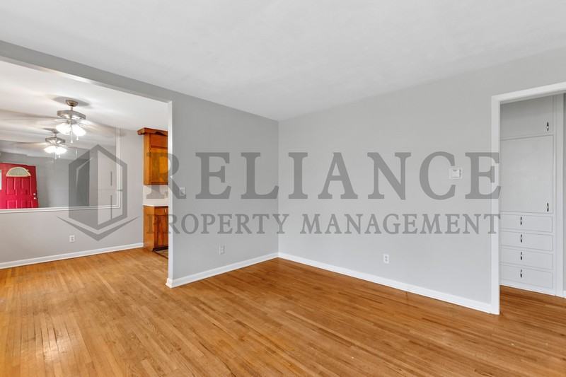 2328 W Crawford St - Photo 5 of 20