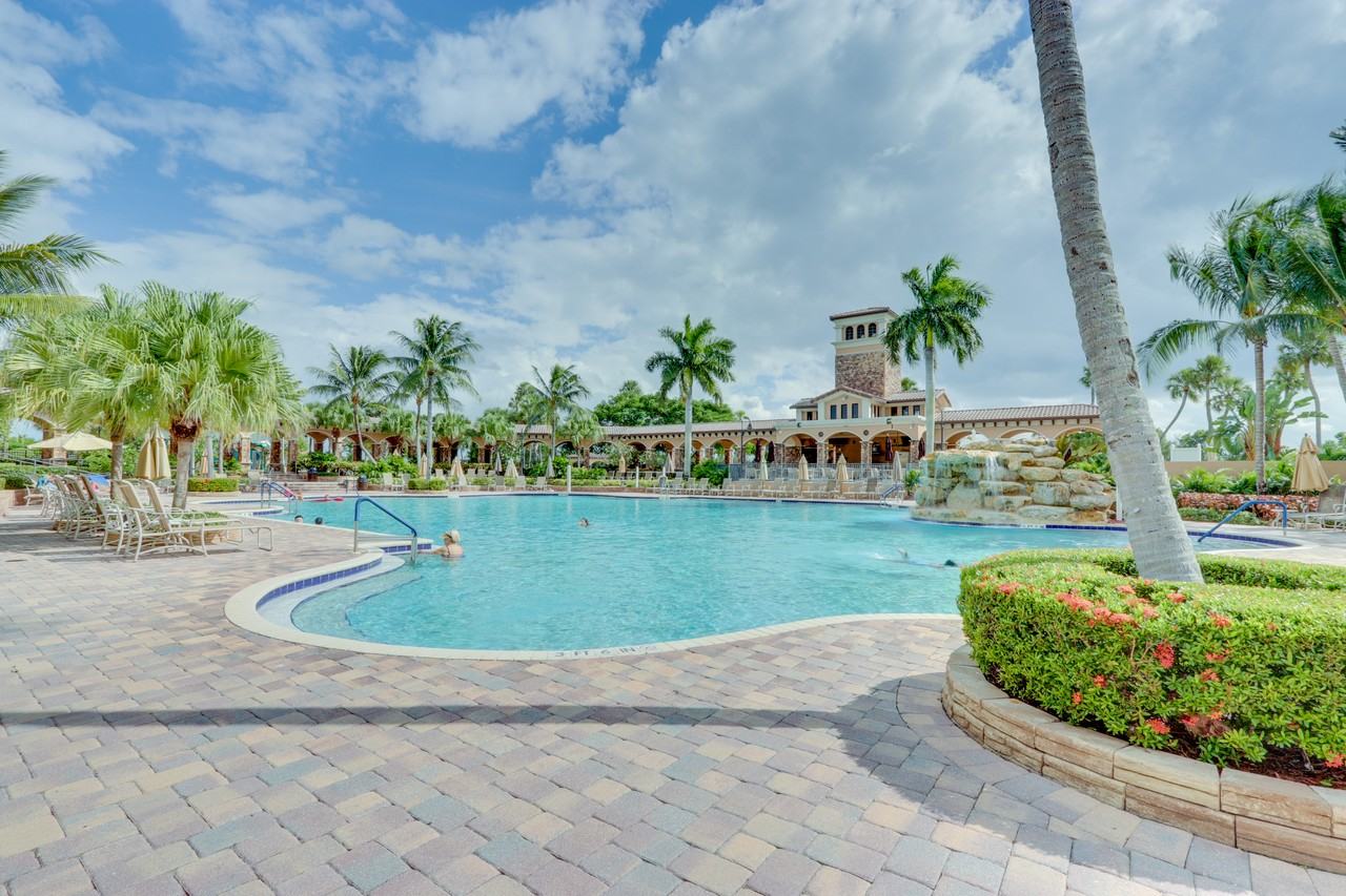 NW 83rd Ct & NW 128th Ln - Photo 2 of 5