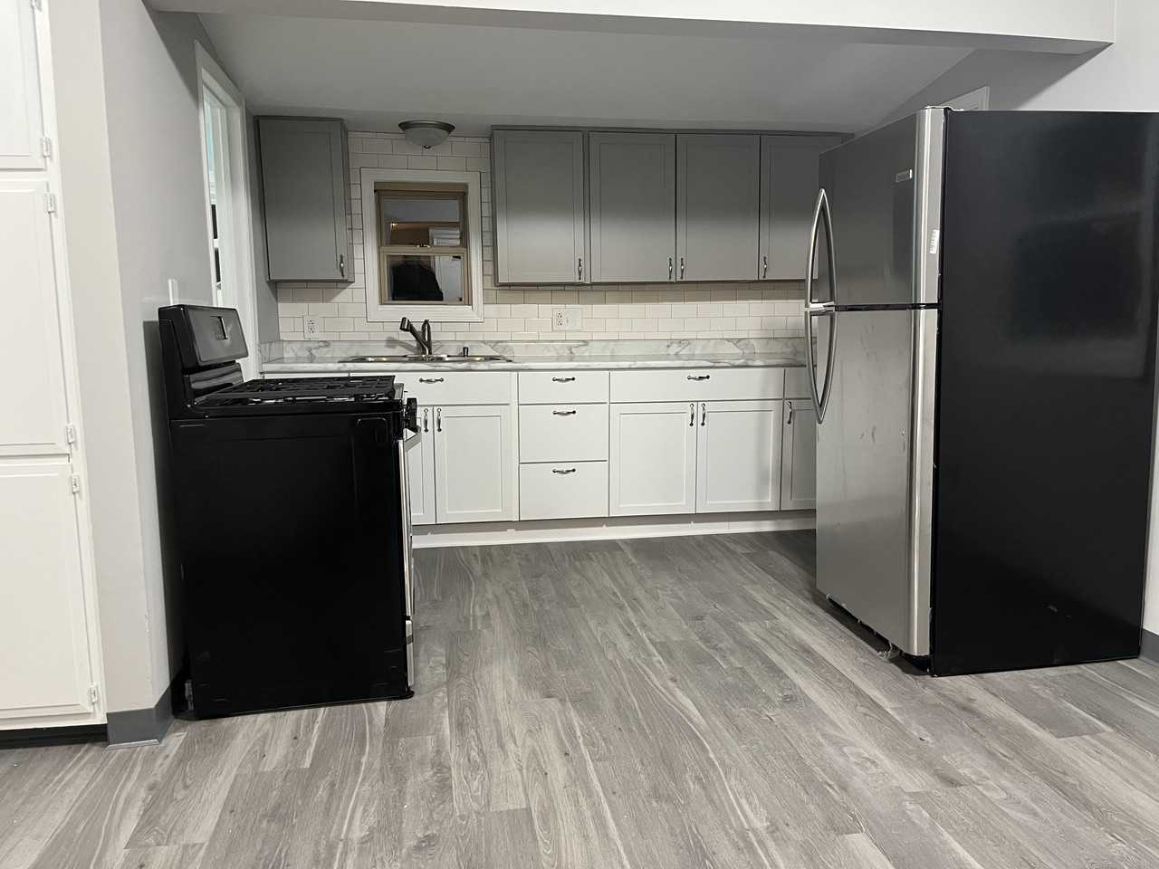 5717 Ivy Dr #NA - Photo 2 of 13