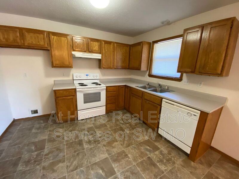 402 N Becky Cir - Photo 4 of 12