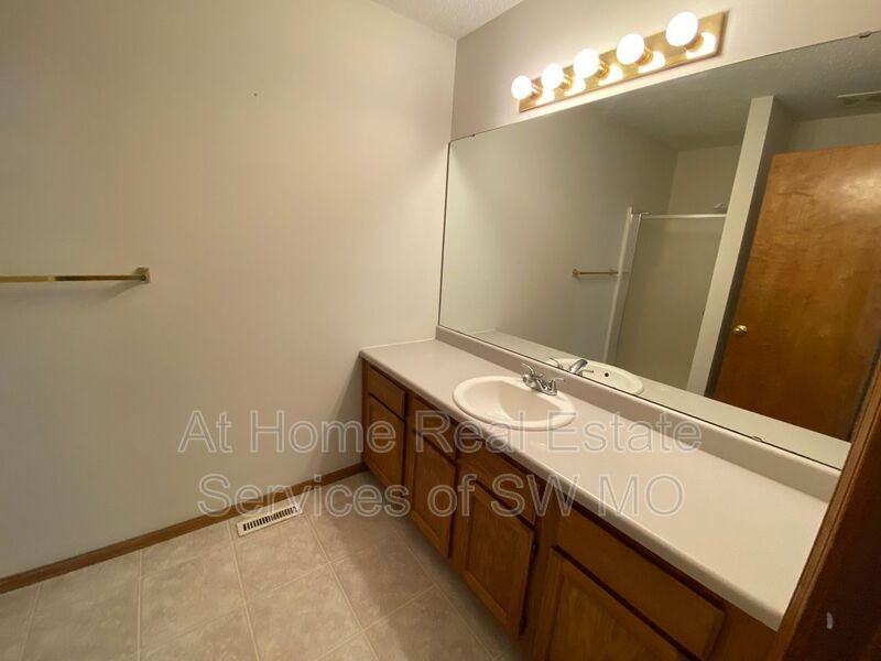402 N Becky Cir - Photo 7 of 12