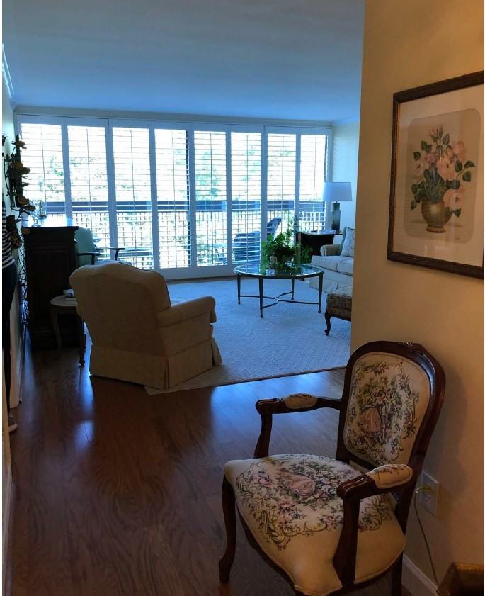 2222 Selwyn Ave #605 - Photo 3 of 4