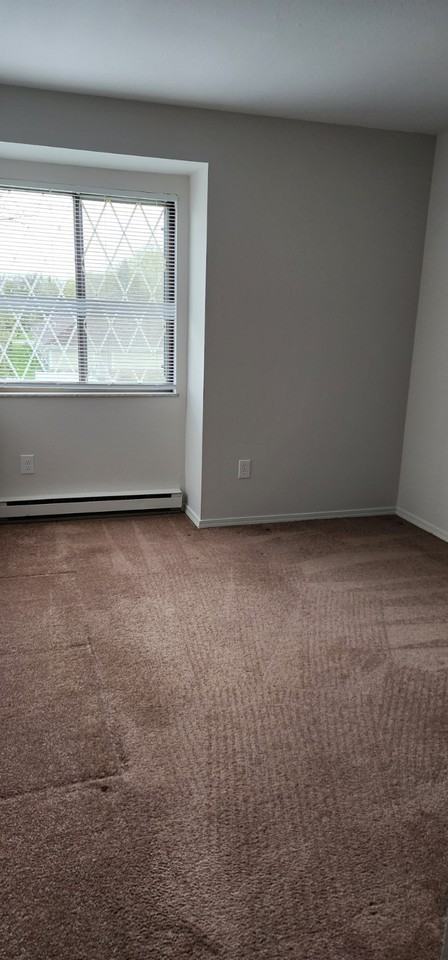 818 Lime City Rd #W - Photo 3 of 9