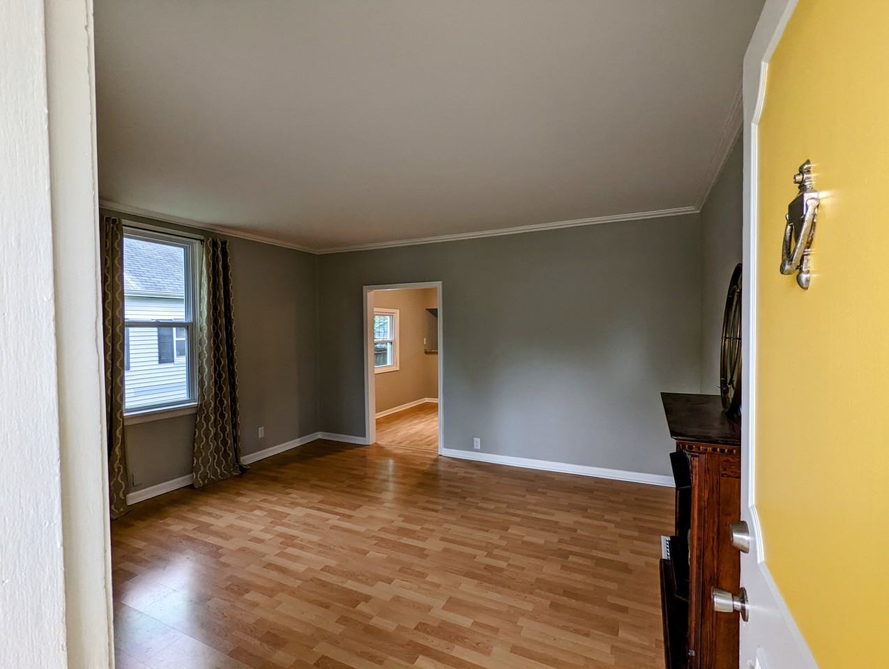 2551 Gerhard Ave #NA - Photo 3 of 17