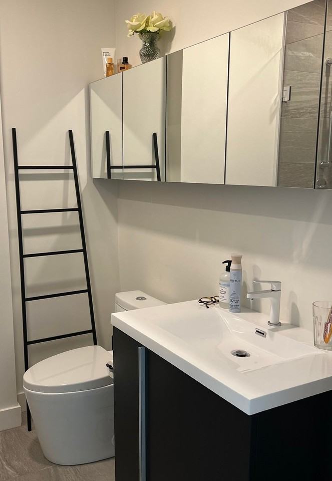 1550 Rue des Bassins #811