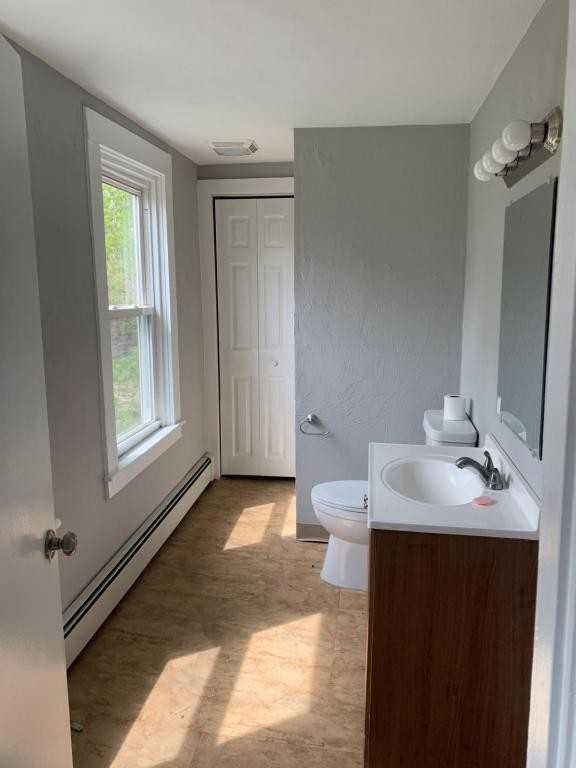 95 Canal St Apt B - Photo 3 of 4