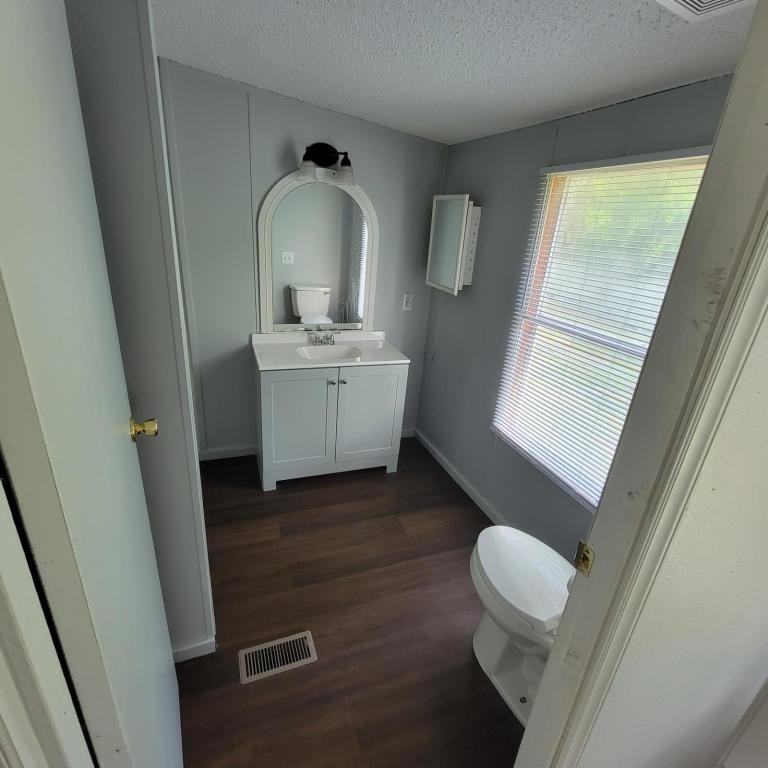 1450 Broad St - Photo 7 of 10