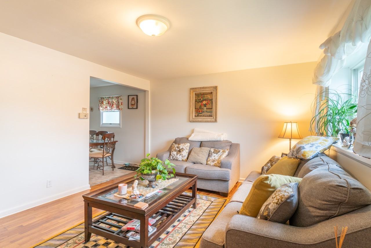 1025 Colby Ave #NA - Photo 3 of 8