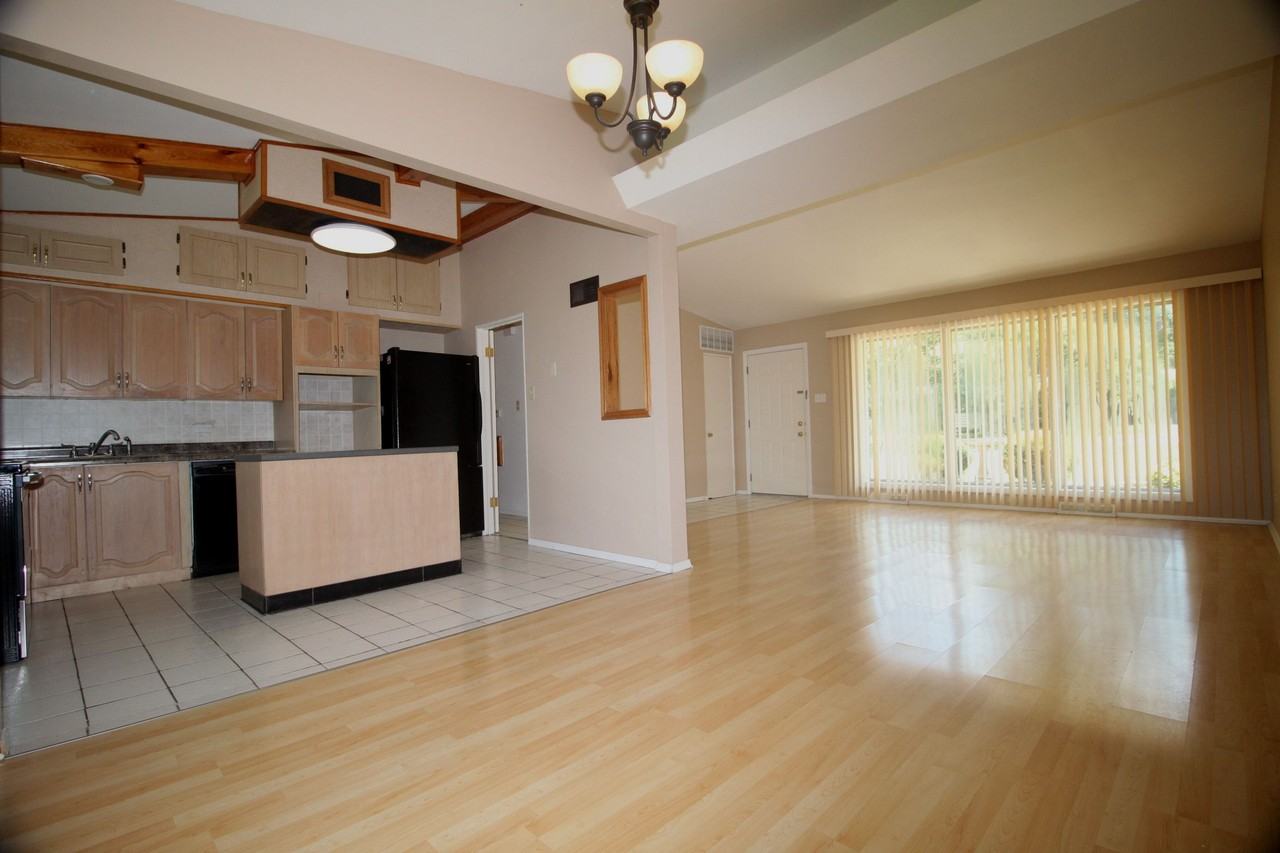 1215 Mesa Dr #NA - Photo 3 of 13