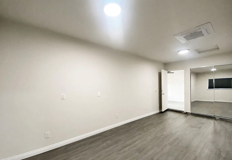 224 W 8th Ave - Photo 3 of 17