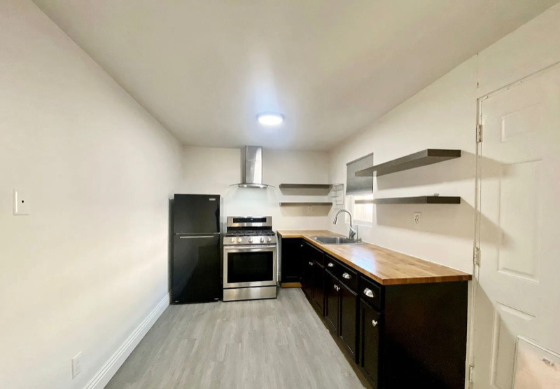 224 W 8th Ave - Photo 7 of 17