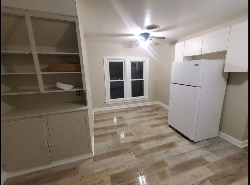 130 1/2 Butler St - Photo 3 of 10