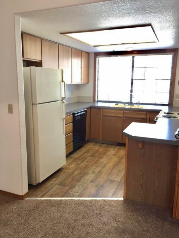 5649 W Drawbridge Dr - Photo 2 of 9