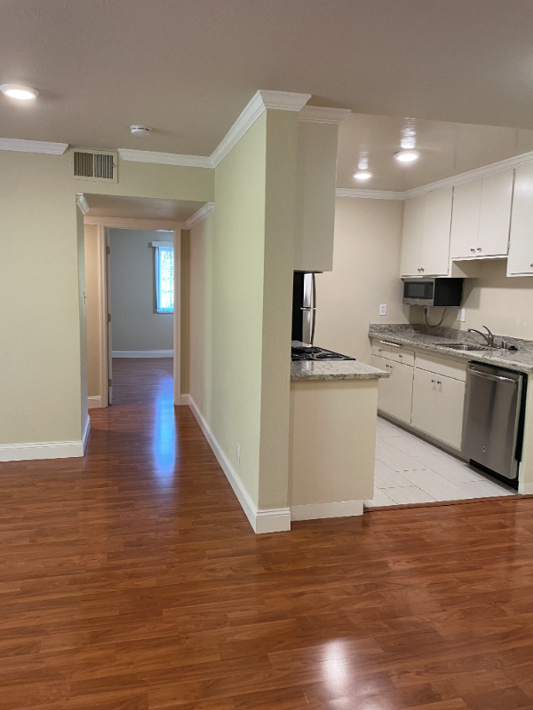 3224 Palos Verdes Ct #206 - Photo 5 of 21