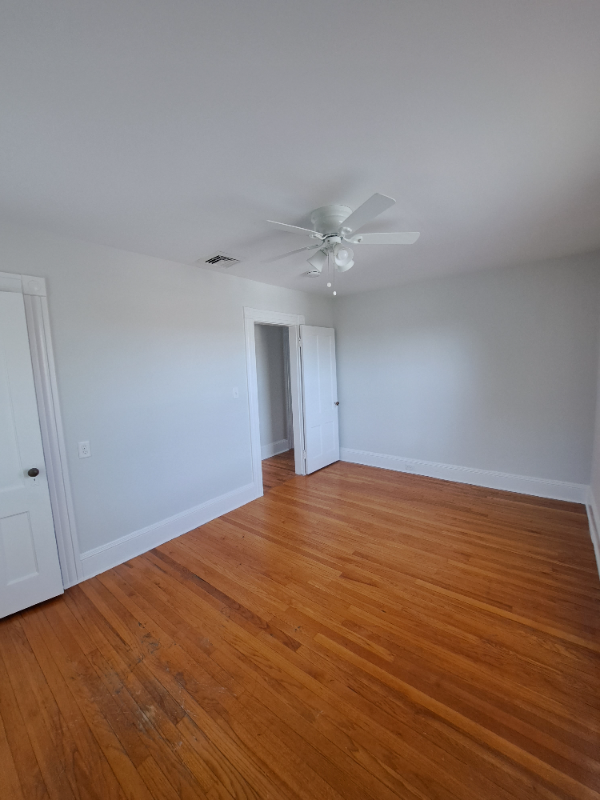 104 Main St - Photo 2 of 8