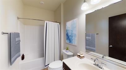 1930 Tyrol Terrace - Photo 2 of 6