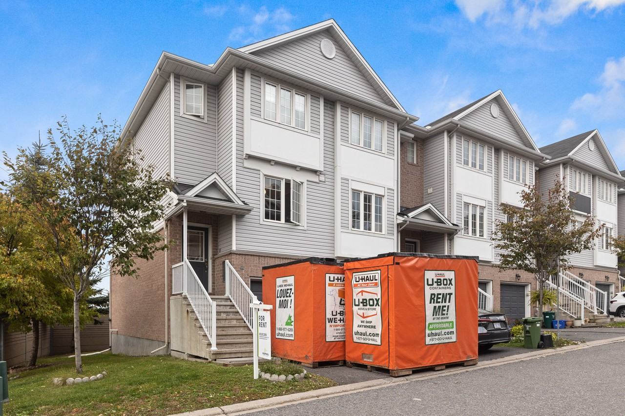 350 Gotham Private 1 Apartments 350 Gotham Pvt, Ottawa, ON K2C 4G7