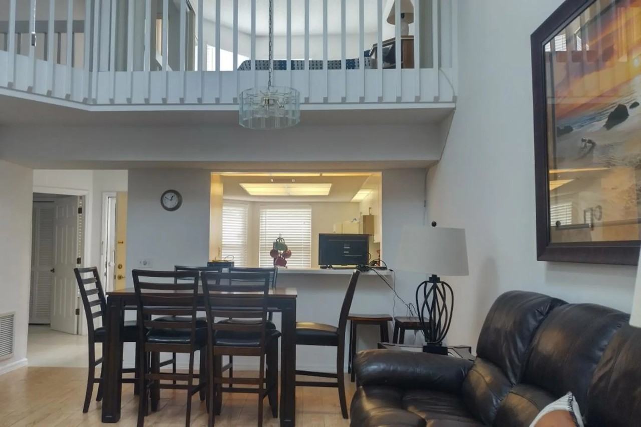 961 S Lakewood Ter - Photo 2 of 17