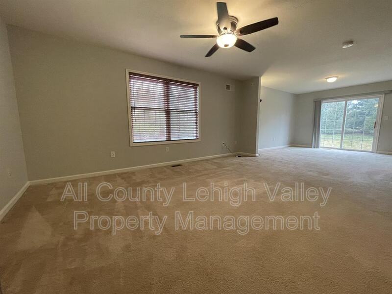 1355 Mohr Circle - Photo 3 of 10