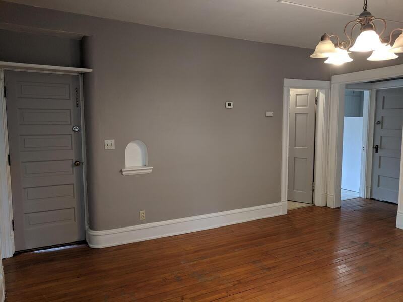 619 S Union Ave - Photo 2 of 10