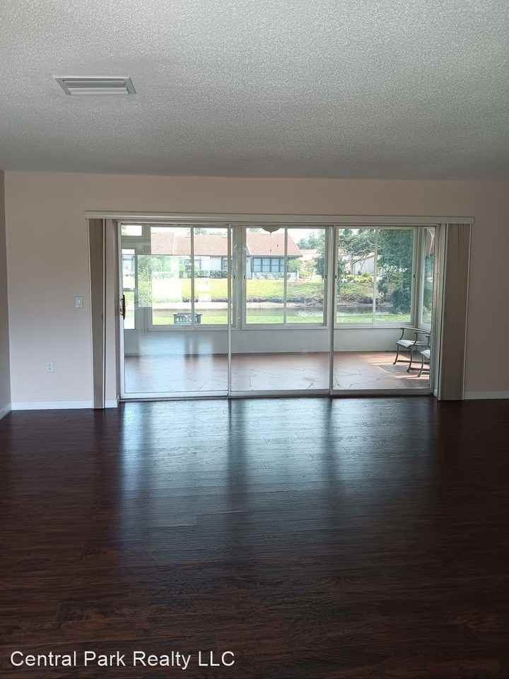 832 S Gondola Dr - Photo 2 of 38