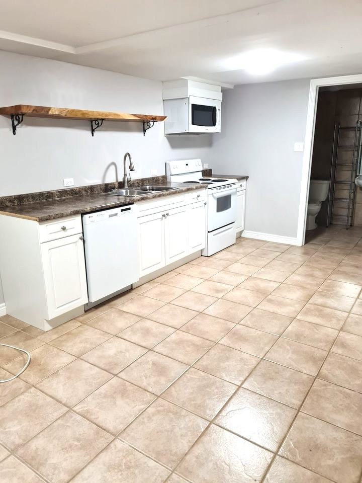 Studio Apartment in the Heart of Downtown Beamsville - Photo 3 of 13