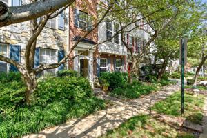 featured image of 147 Pasture Side Way #1