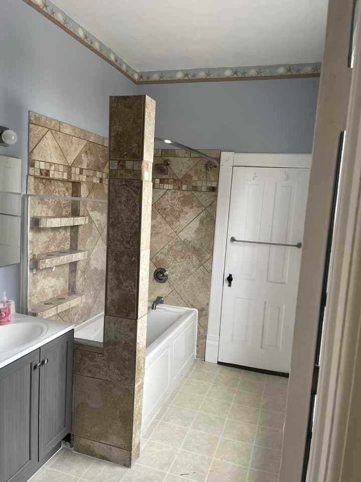 613 W Walnut St #613 - Photo 2 of 9