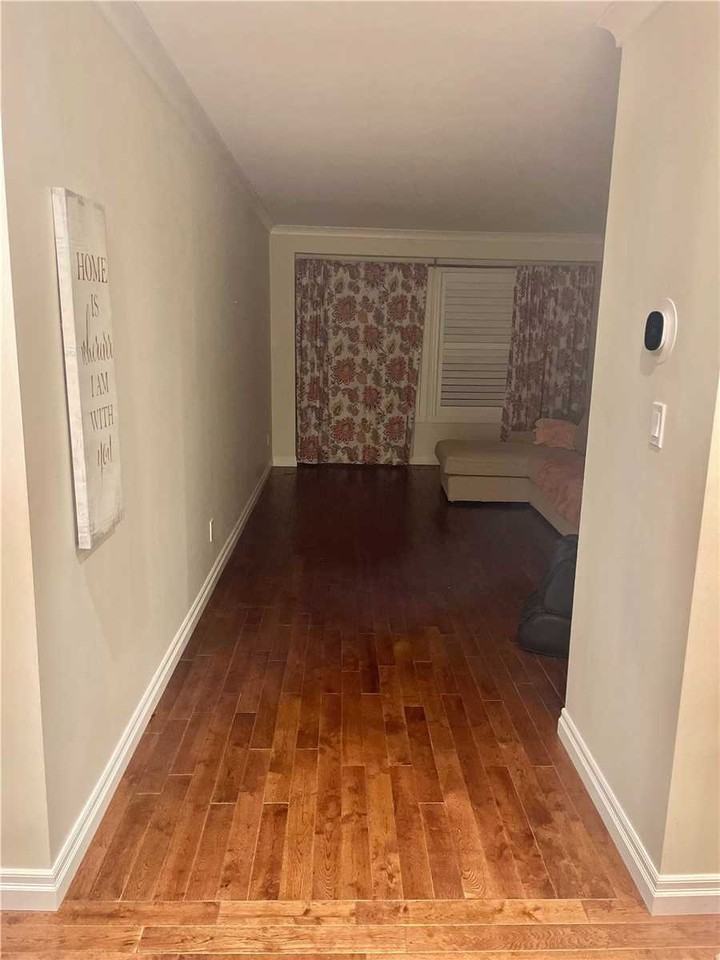 29 Sandusky Crescent ## - Photo 3 of 6