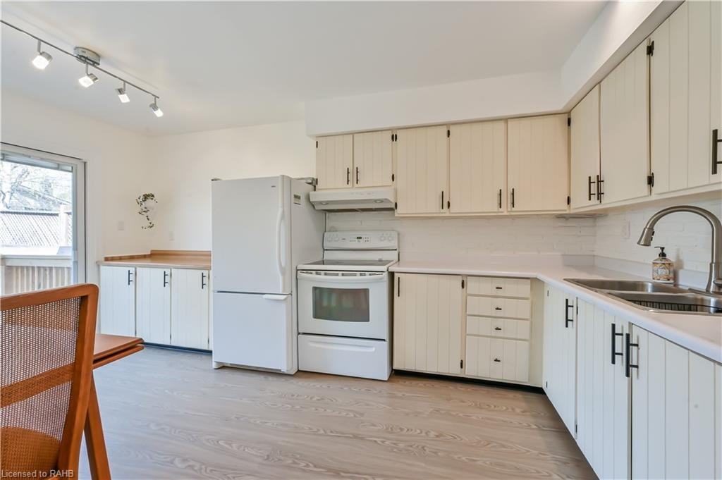 158 Wendover Drive - Photo 3 of 11