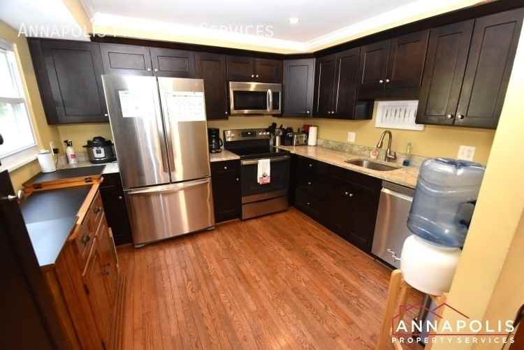 957 Highpoint Dr - Photo 2 of 24