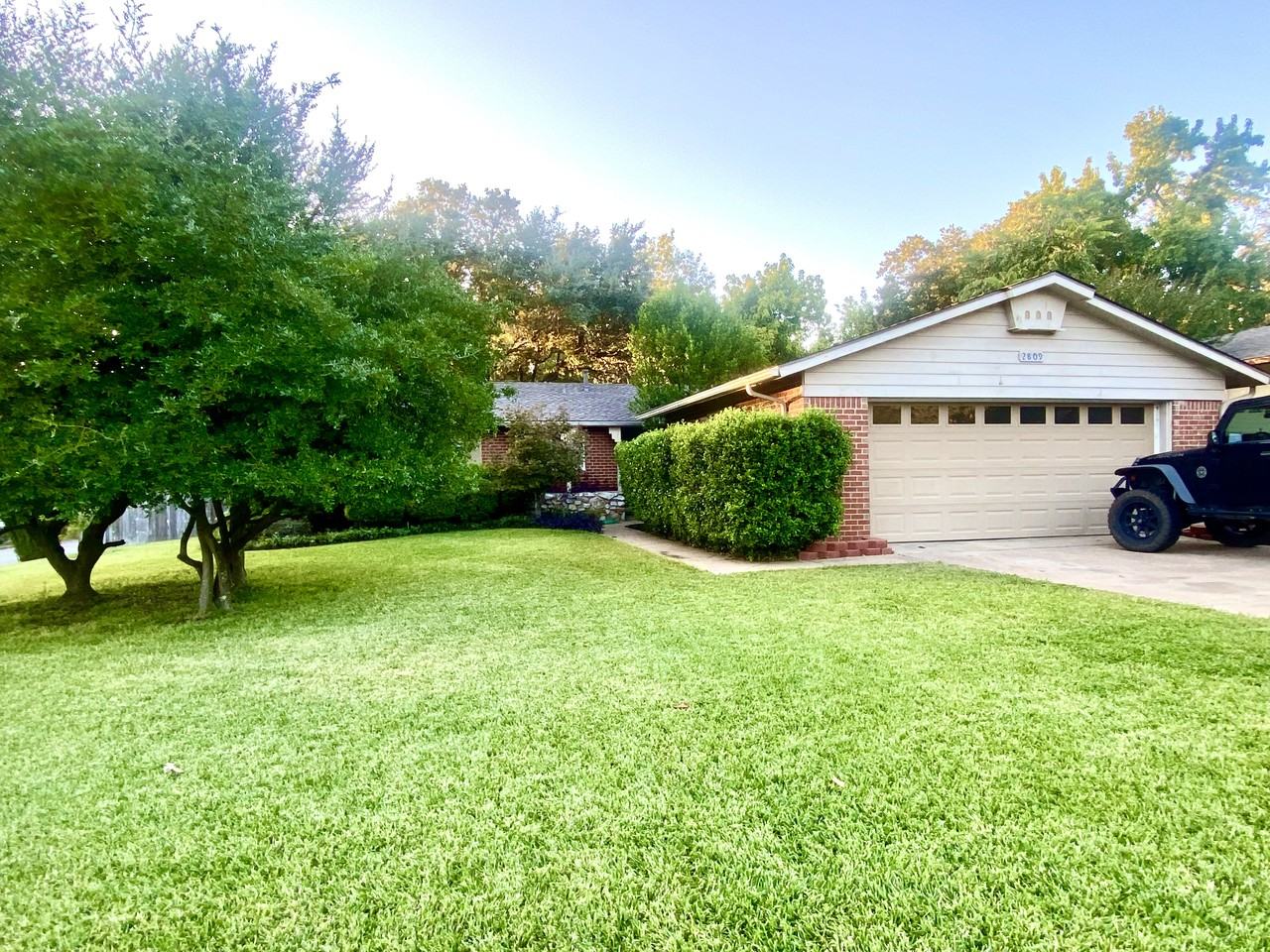 2809 Olympia Dr #NA - Photo 2 of 28