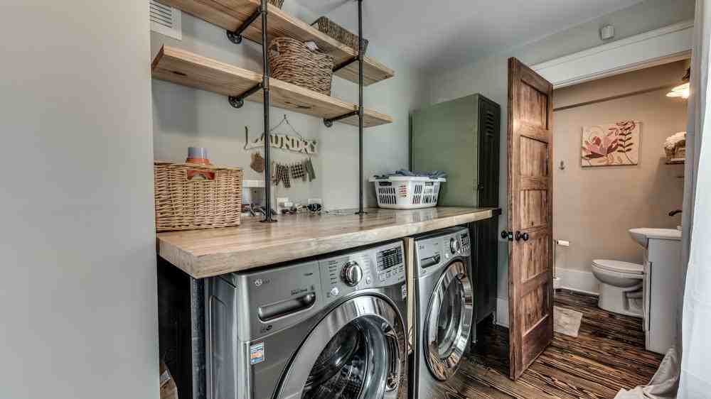 1400 Grainger Ave #1 - Photo 5 of 17