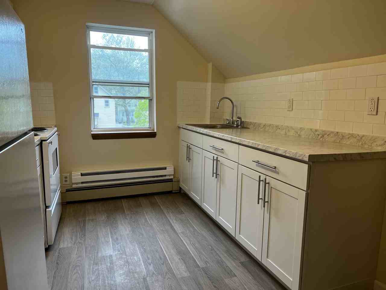 58 Roe St Unit 2 - Photo 3 of 10