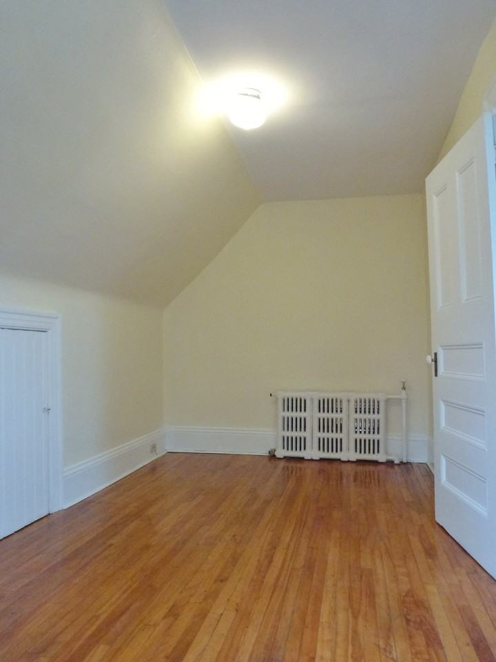385 Rue Wilbrod Street #2 - Photo 6 of 22