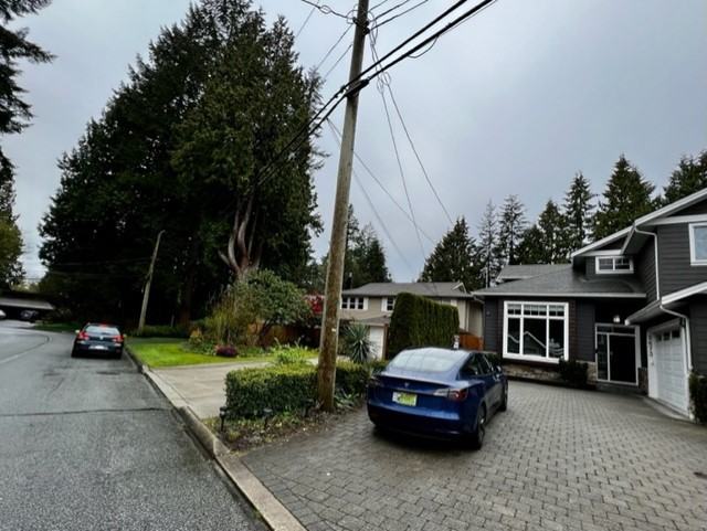 2673 Terrace Avenue - Photo 3 of 21