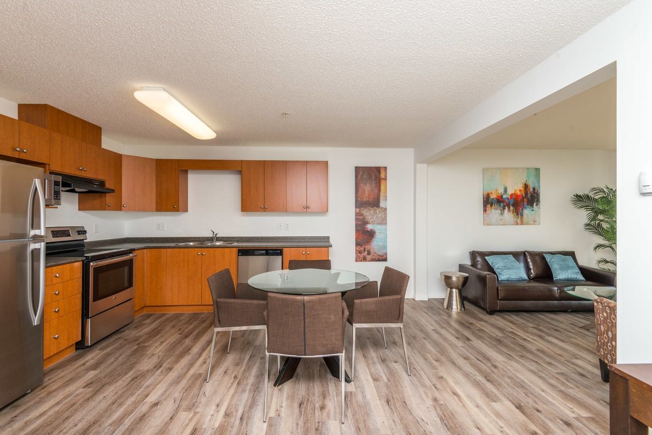 Windermere Village Apartments 3711 & 3711 Whitelaw Lane 3707