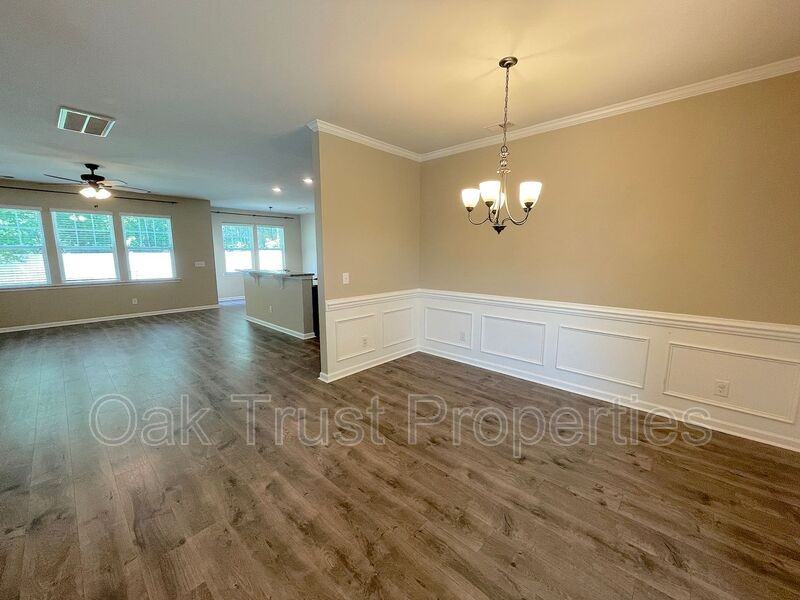 156 Blackwater Way - Photo 4 of 24