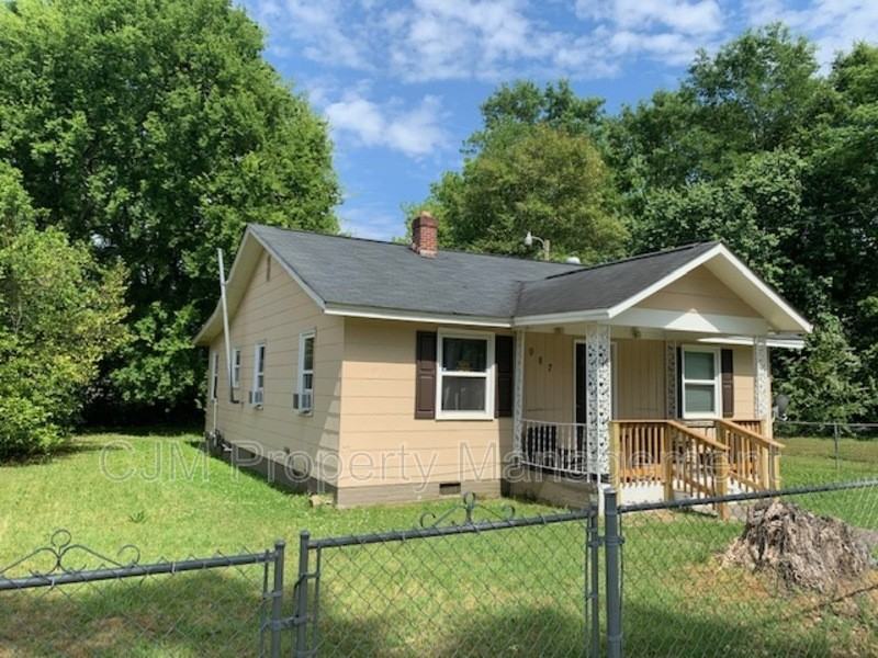 987 Hammock St - Photo 4 of 4