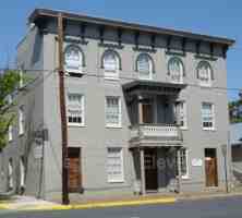 featured image of 523 S Cameron St #4