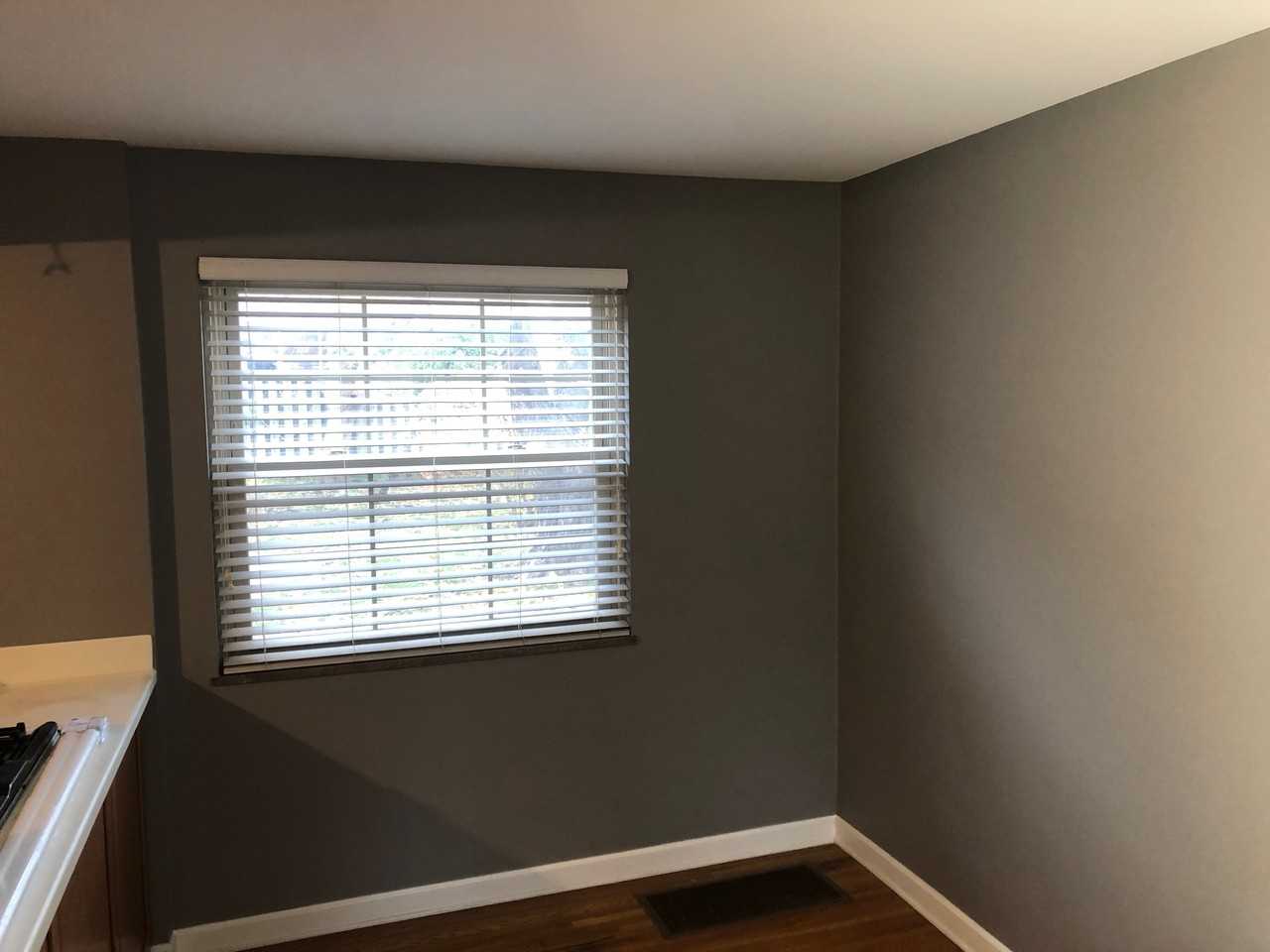 1849 Northwest Ct #B - Photo 2 of 14